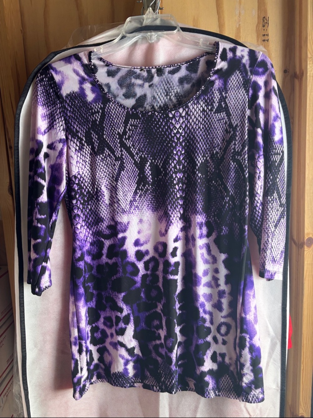 Women's Purple Animal-Print Long Sleeve Scoop Neck Top
